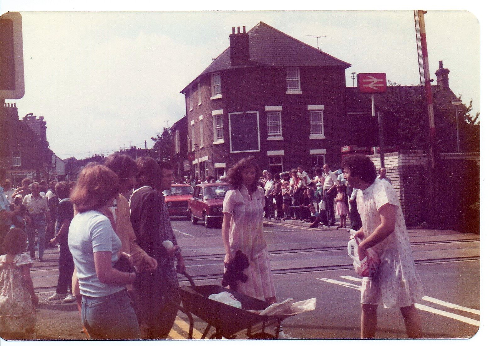 Rainham Bed/Cart Race Photos 1980s Station Road