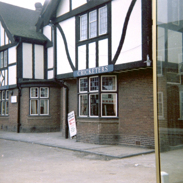 Rainham Cricketers Pub in 1970s